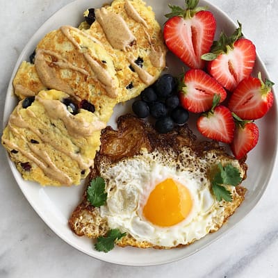 4 Ingredient Paleo Banana Pancakes
