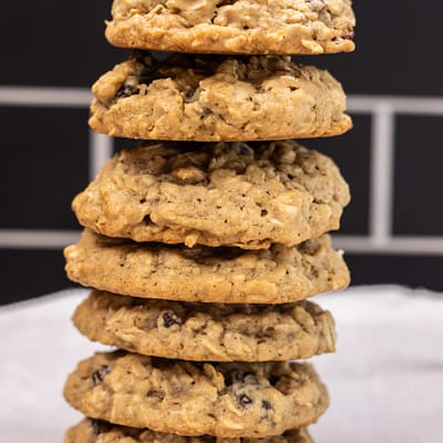 Vanishing Oatmeal Cookies (Easy Oatmeal Raisin Cookies)