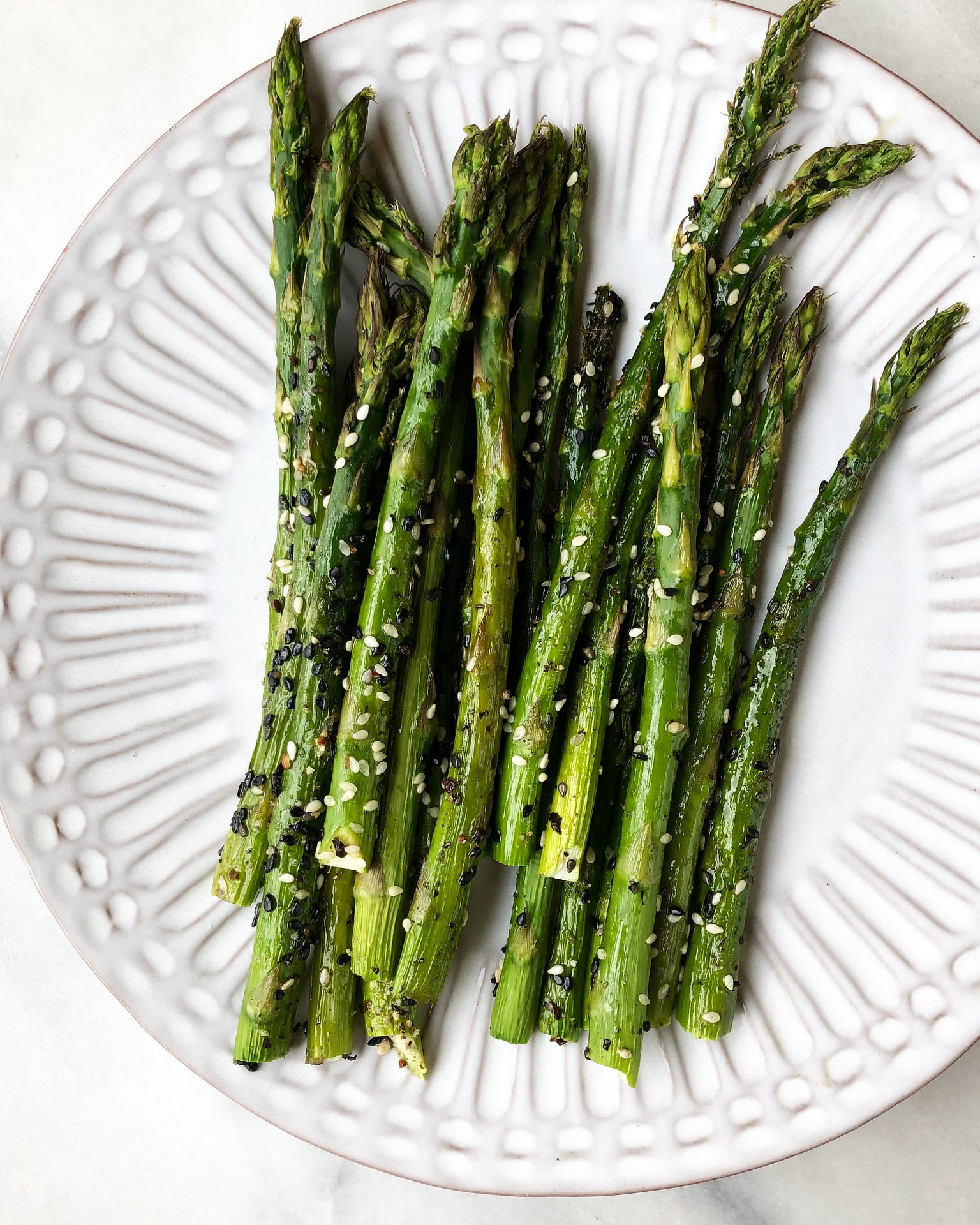 Black and White Sesame Seed Crusted Roasted Asparagus - The Parsa Kitchen